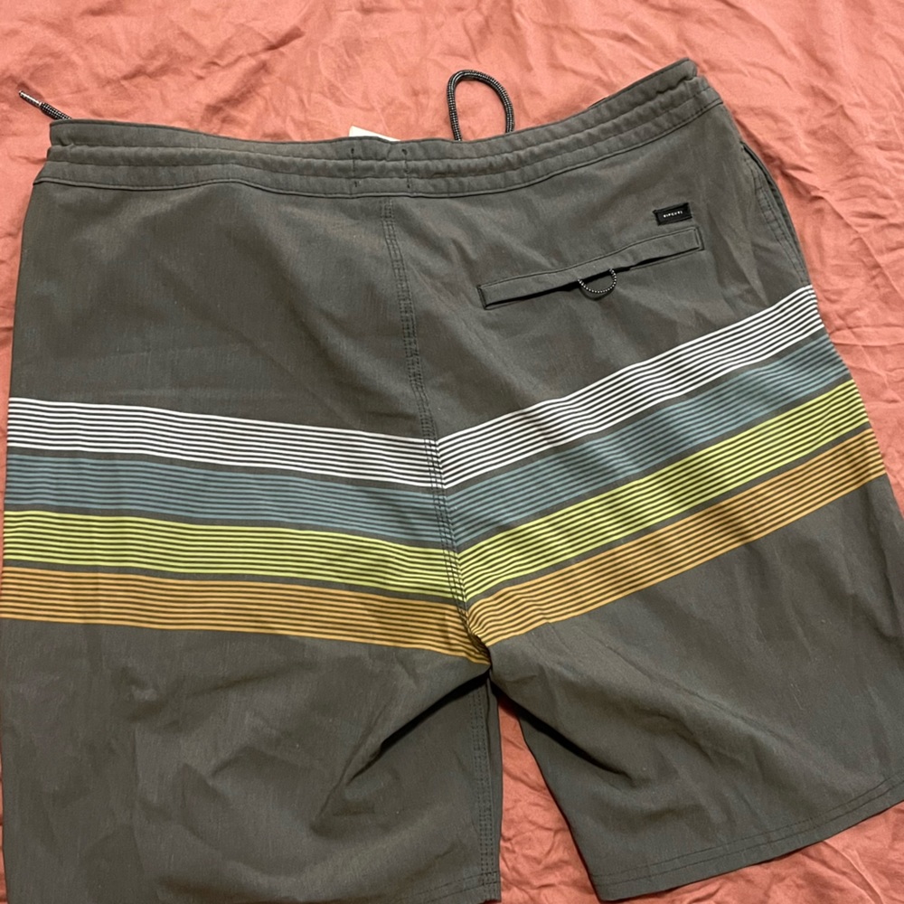 Mens Ripcurl Boardshorts - Picture 2 of 3